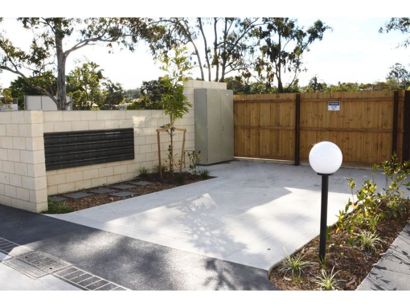 Durack QLD 4077