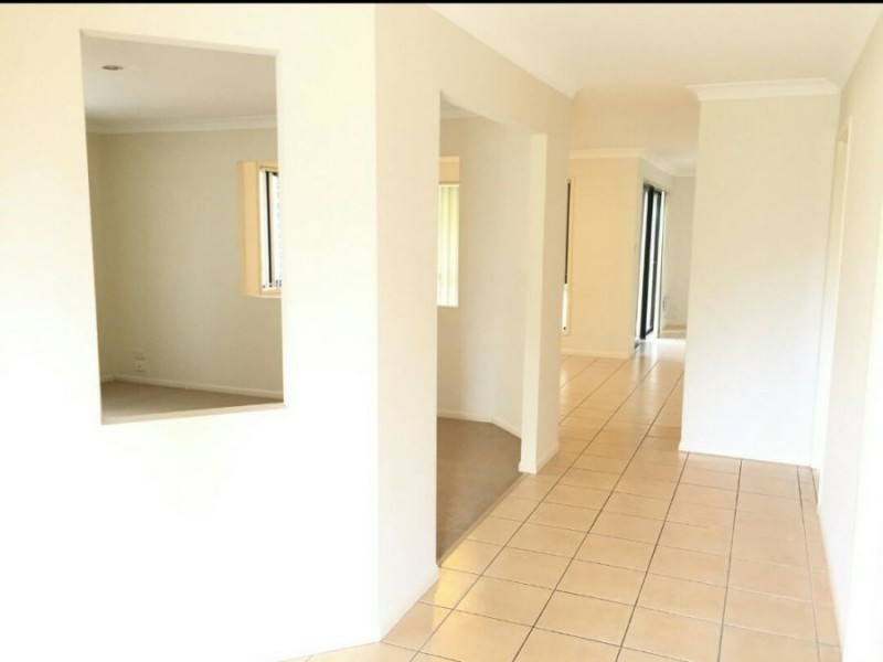 14 ASPLEY CRESCENT, Parkinson QLD 4115