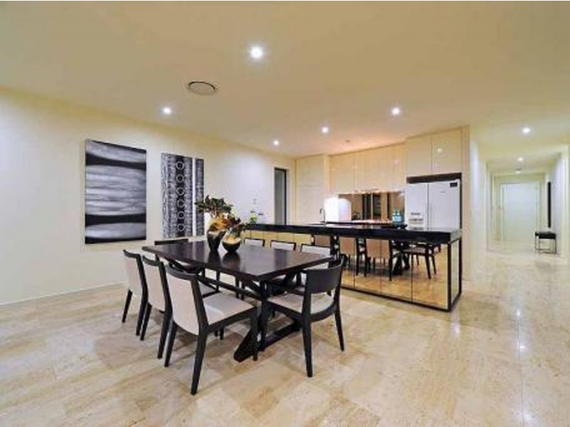 2506 The Estate, Sanctuary Cove QLD 4212