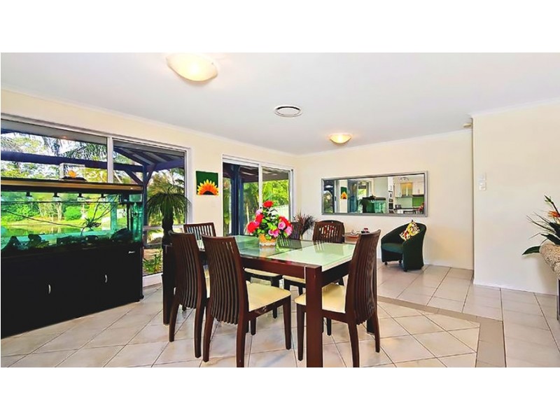 33 Pinnacle Court, Robina QLD 4226