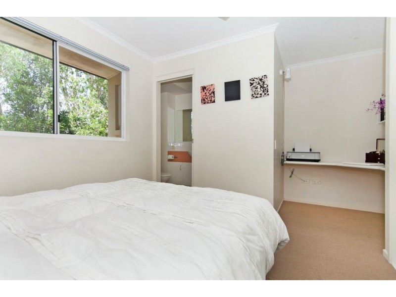 Meadowbrook QLD 4131