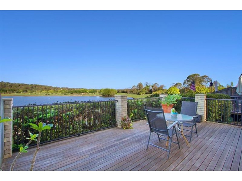 8 Peninsula Ave, Cornubia QLD 4130