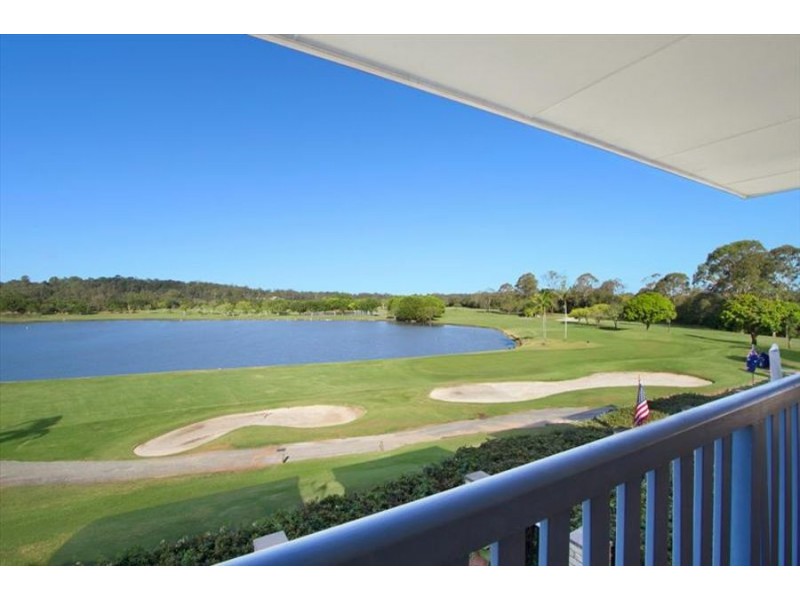 8 Peninsula Ave, Cornubia QLD 4130