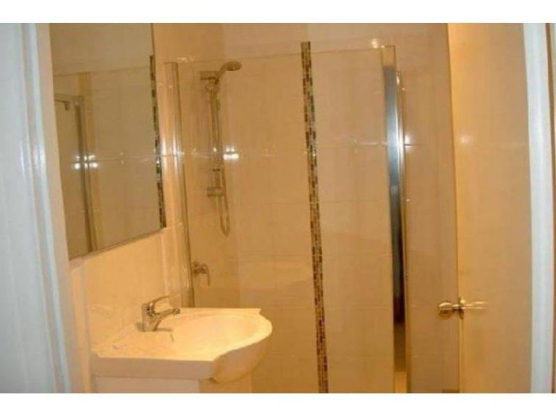 31 11 portia street, Kingston QLD 4114