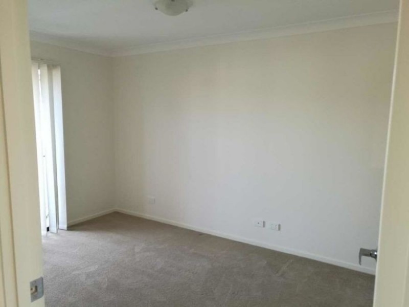 13 407 Warrigal Road, Eight Mile Plains QLD 4113