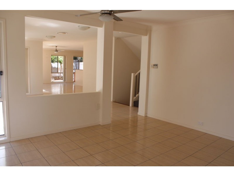 Mount Ommaney QLD 4074