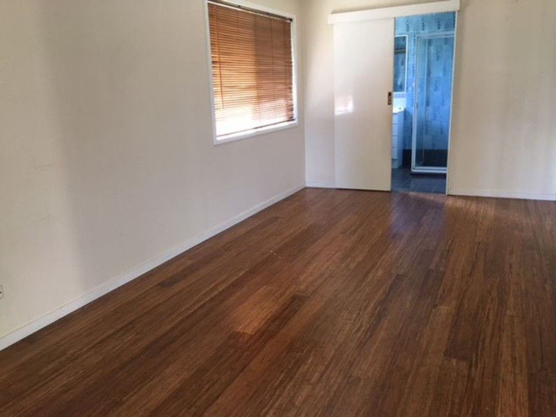 907 Mount Gravatt Capalaba Rd, Mackenzie QLD 4156
