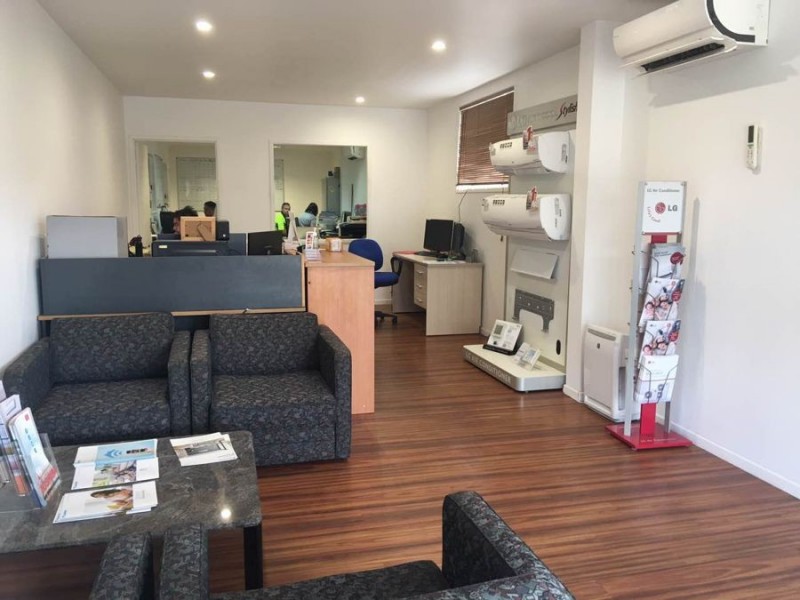 907 Mount Gravatt Capalaba Rd, Mackenzie QLD 4156