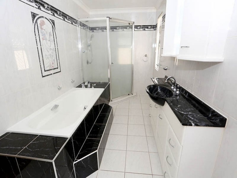 49 Blue-Gum Drive, Marsden QLD 4132