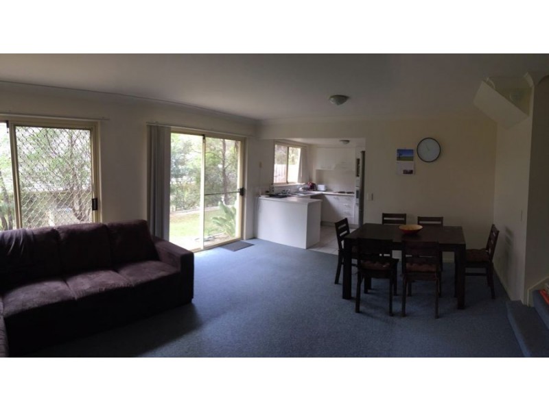 84A/3 Arundel Drive, Arundel QLD 4214