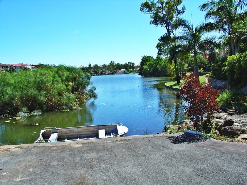 241 Horizon Drive, Westlake QLD 4074