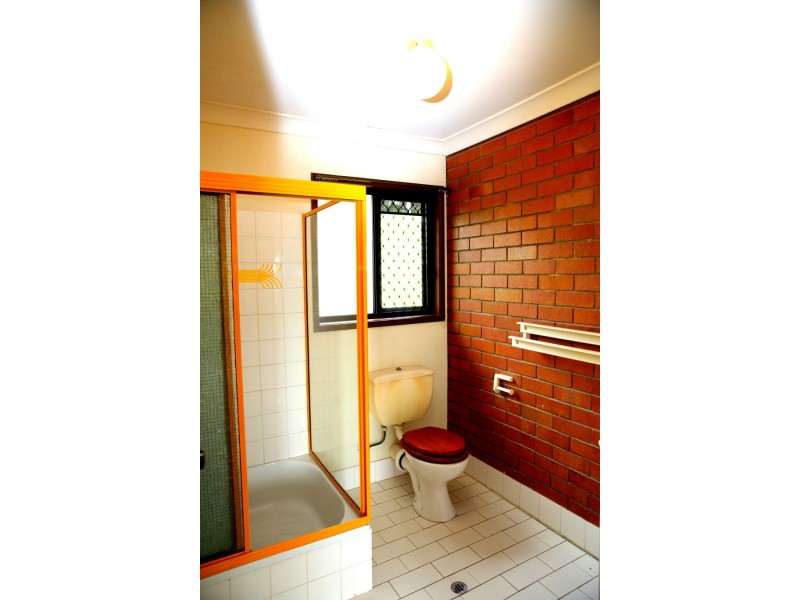 2 / 123 Barbaralla Drive, Springwood QLD 4127