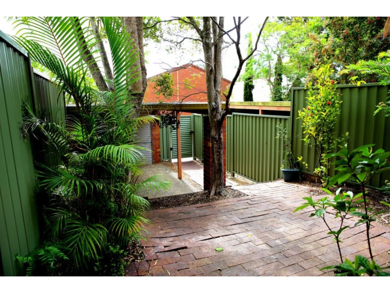 2 / 123 Barbaralla Drive, Springwood QLD 4127