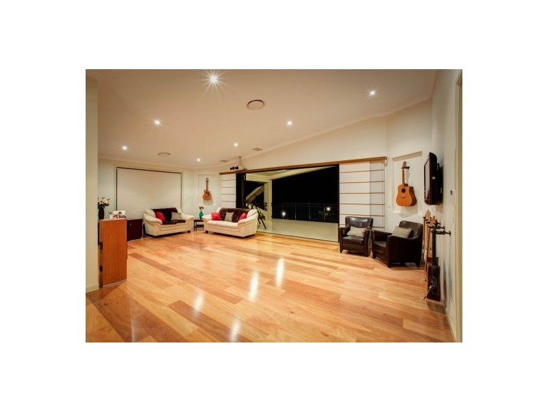 58 Woodend Ct, Park Ridge QLD 4125