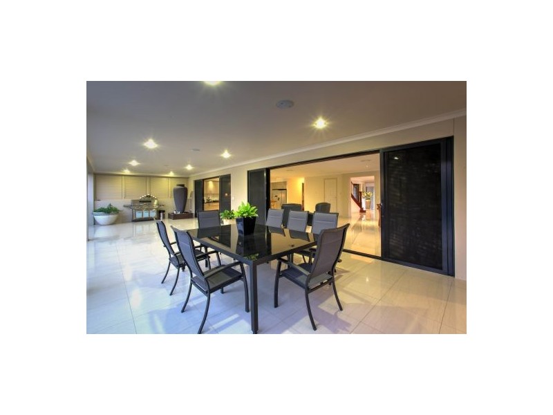 58 Woodend Ct, Park Ridge QLD 4125