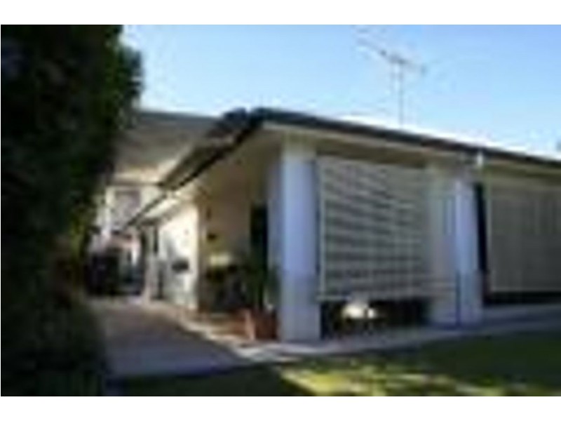 1/5 Central Ave, Mount Ommaney QLD 4074