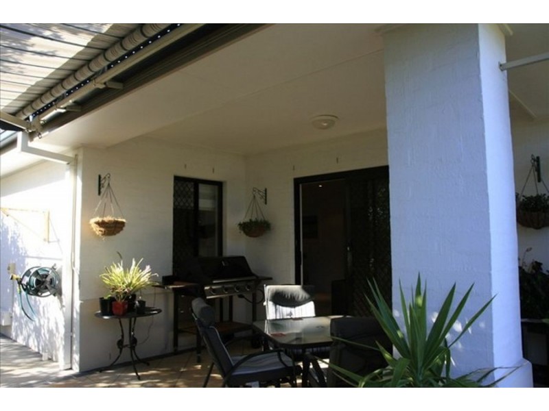 1/5 Central Ave, Mount Ommaney QLD 4074