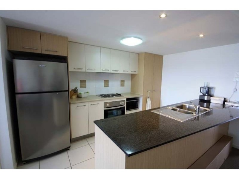 40/10 Grand Pde, Kawana Island QLD 4575