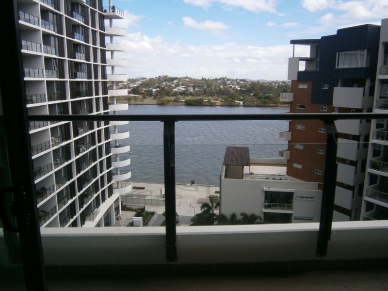 001/37b Harbour Rd, Hamilton QLD 4007