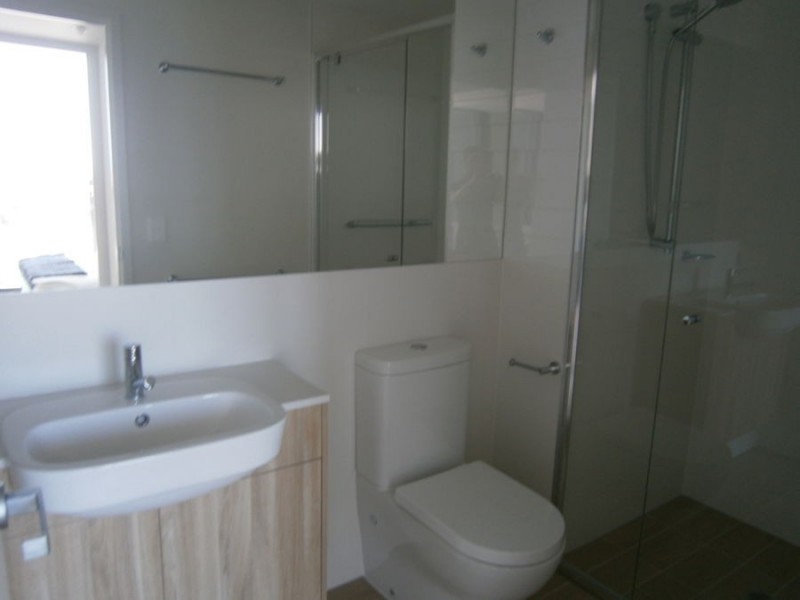 001/37b Harbour Rd, Hamilton QLD 4007
