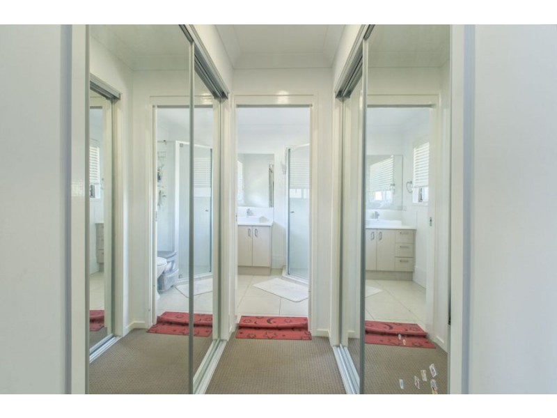 U1 / 9 Eduard Place, Calamvale QLD 4116