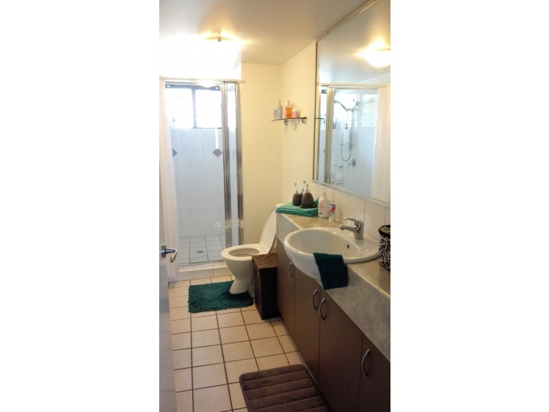 1/66 University Drive, Meadowbrook QLD 4131