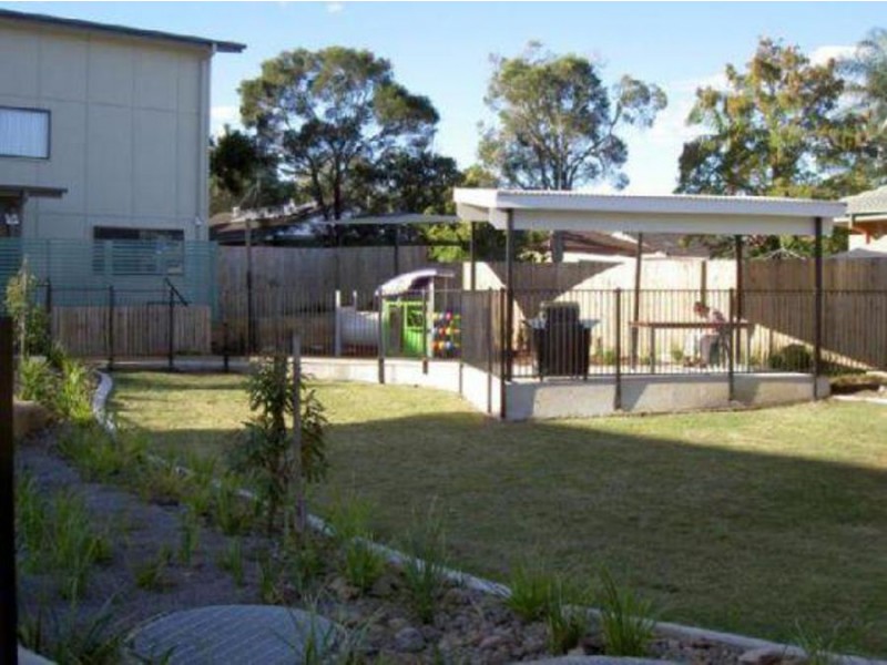 42/11 portia street, Kingston QLD 4114