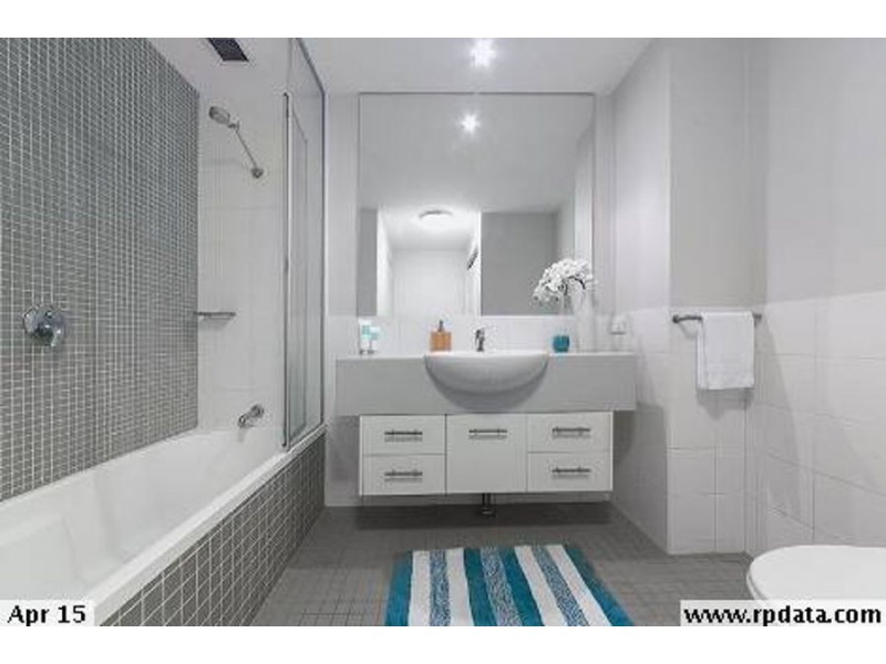 16/2 Campbell St, Toowong QLD 4066