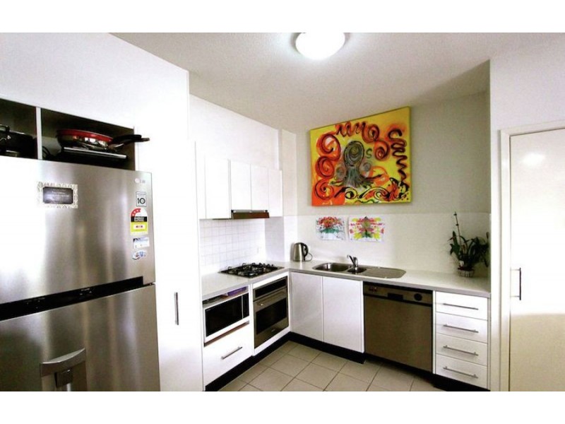 16/2 Campbell St, Toowong QLD 4066