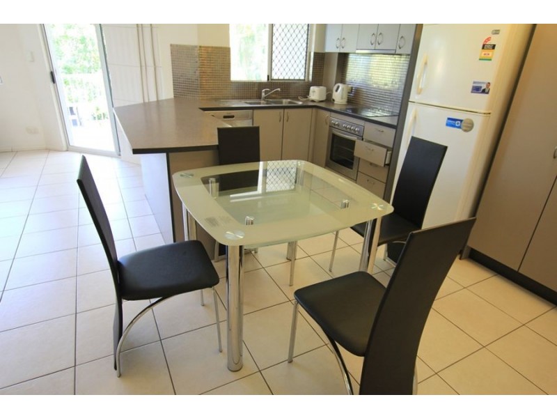 1/71 Warren, St Lucia QLD 4067