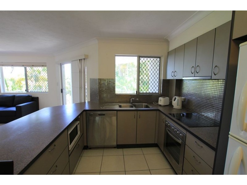 1/71 Warren, St Lucia QLD 4067