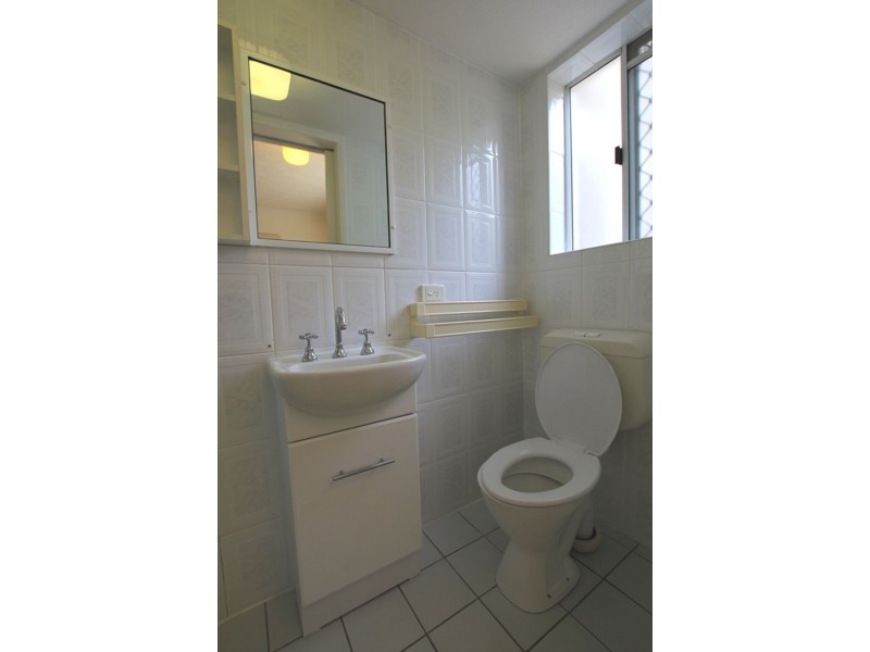 1/71 Warren, St Lucia QLD 4067
