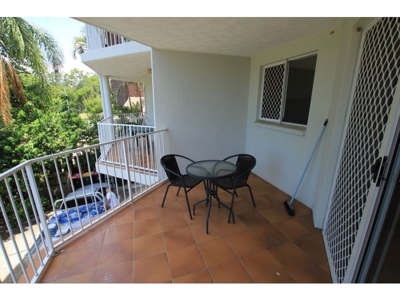 1/71 Warren, St Lucia QLD 4067
