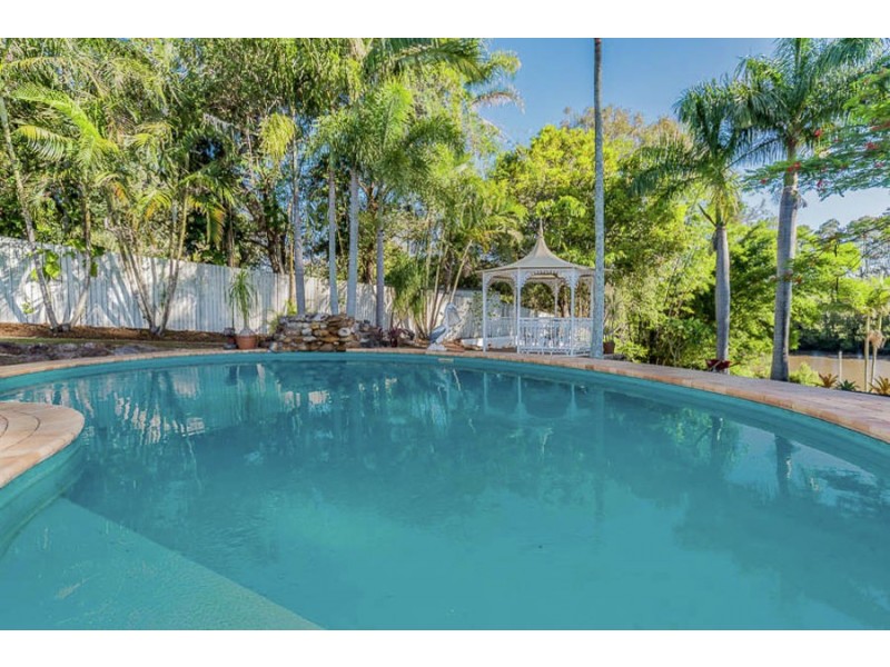 69 DEWAR DRIVE, Loganholme QLD 4129