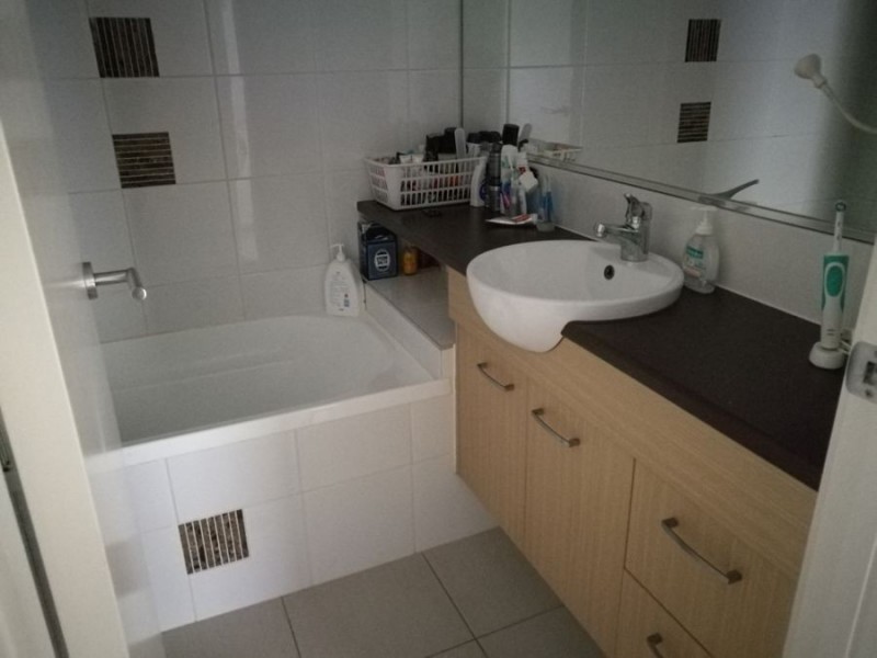 34/10 Grand Pde, Kawana Island QLD 4575