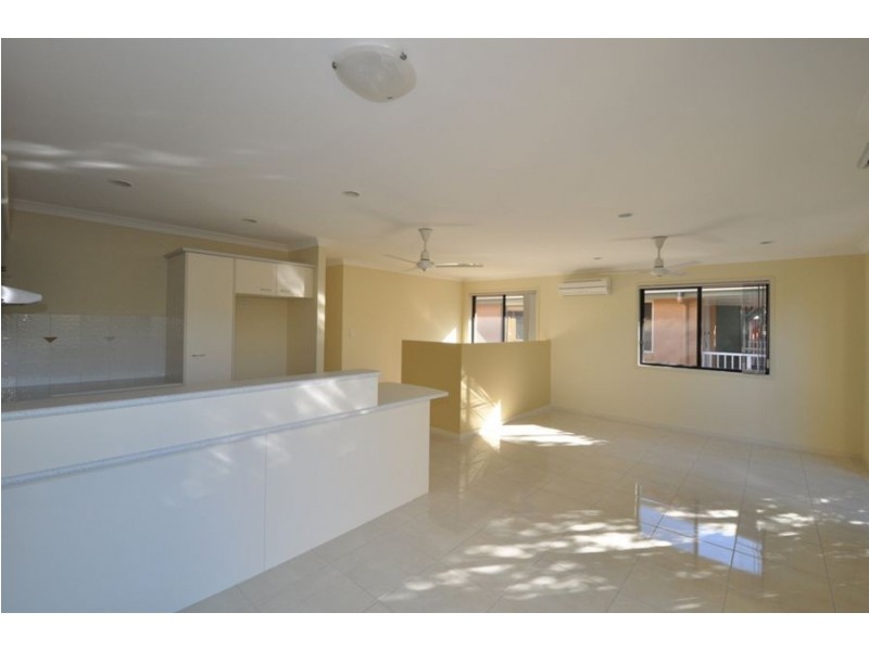 82 316 Long St East, Graceville QLD 4075