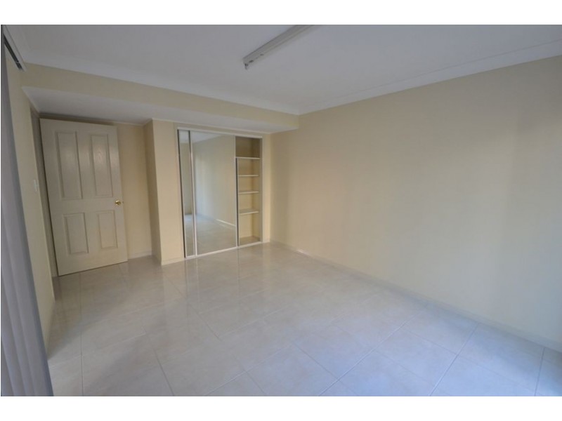 82 316 Long St East, Graceville QLD 4075