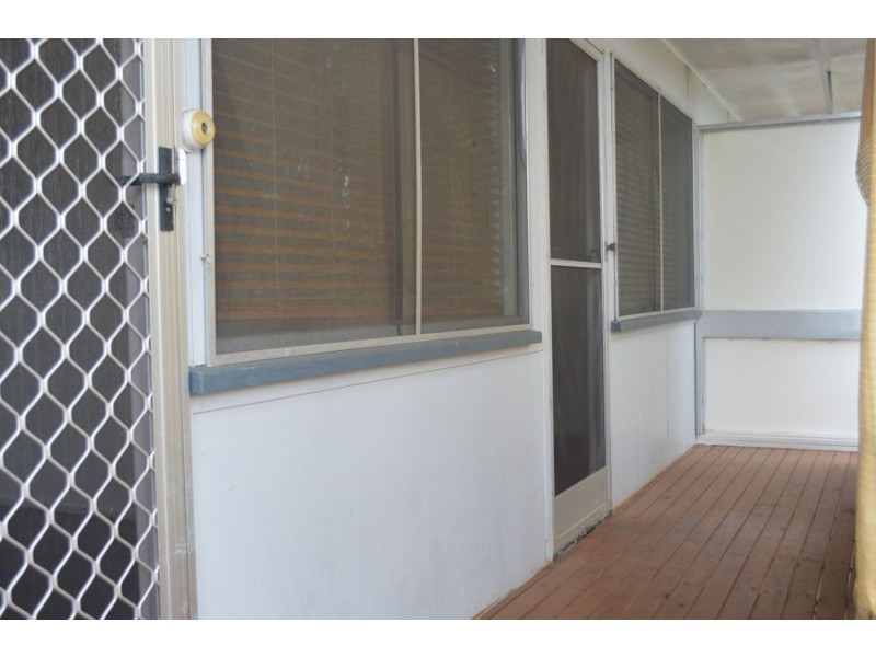 Unit 2 – 43 Holland Rd, Holland Park QLD 4121