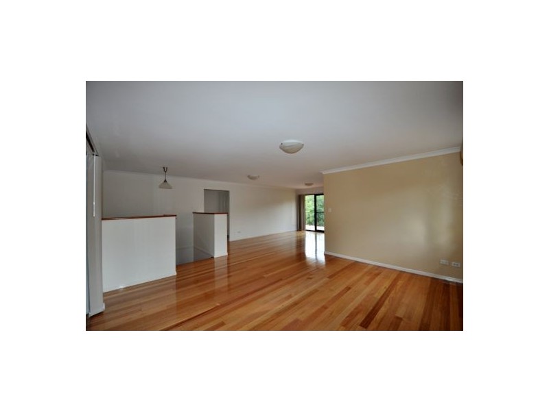 3/9 Pamela Place, Kenmore Hills QLD 4069