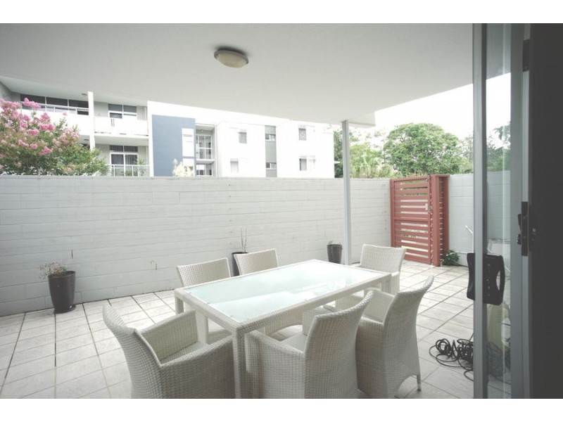 27/2 Campbell St, Toowong QLD 4066