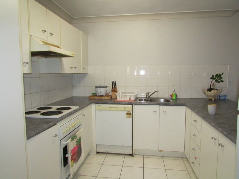 27/9 Lawrence Close, Robertson QLD 4109