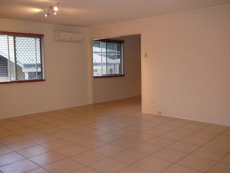 10 Mildred St, Slacks Creek QLD 4127