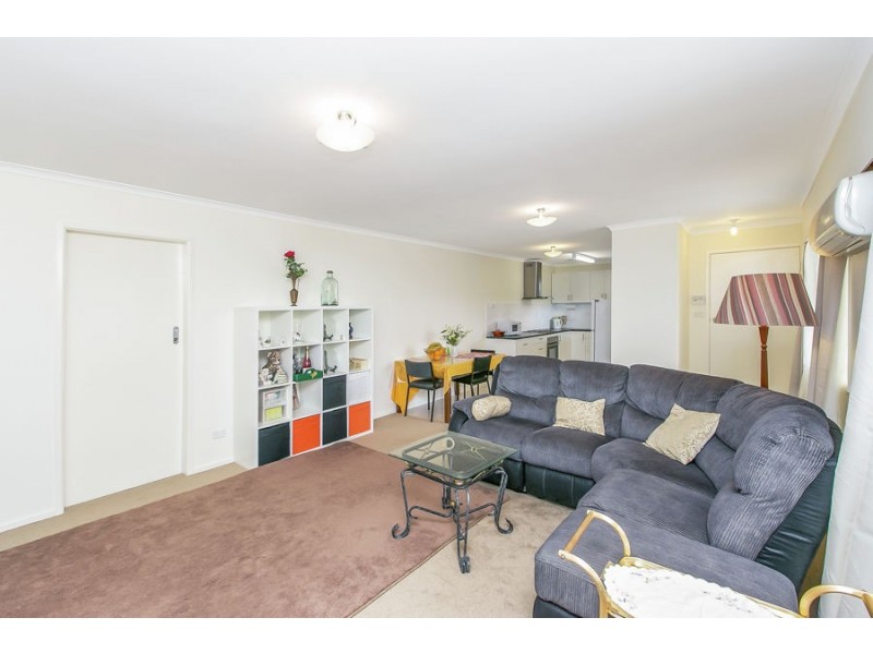 78 Railway Pde, Woodridge QLD 4114