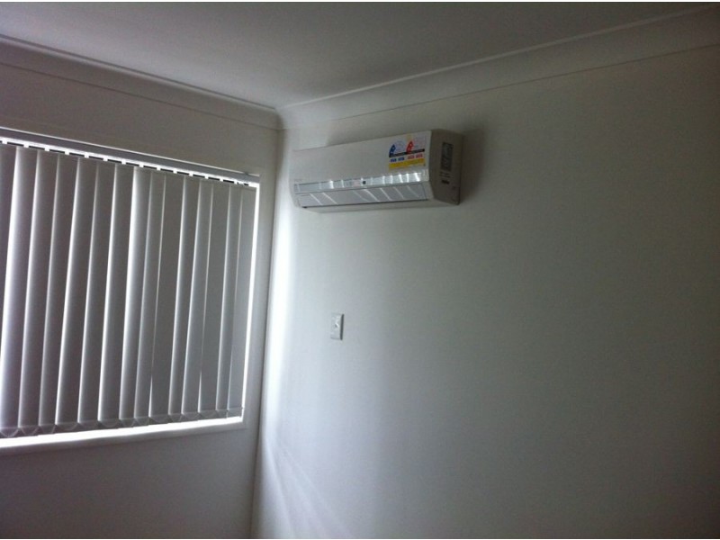 B 11 portia street, Kingston QLD 4114