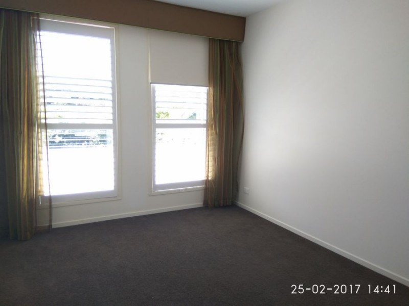 219 STANHILL DRIVE, Surfers Paradise QLD 4217