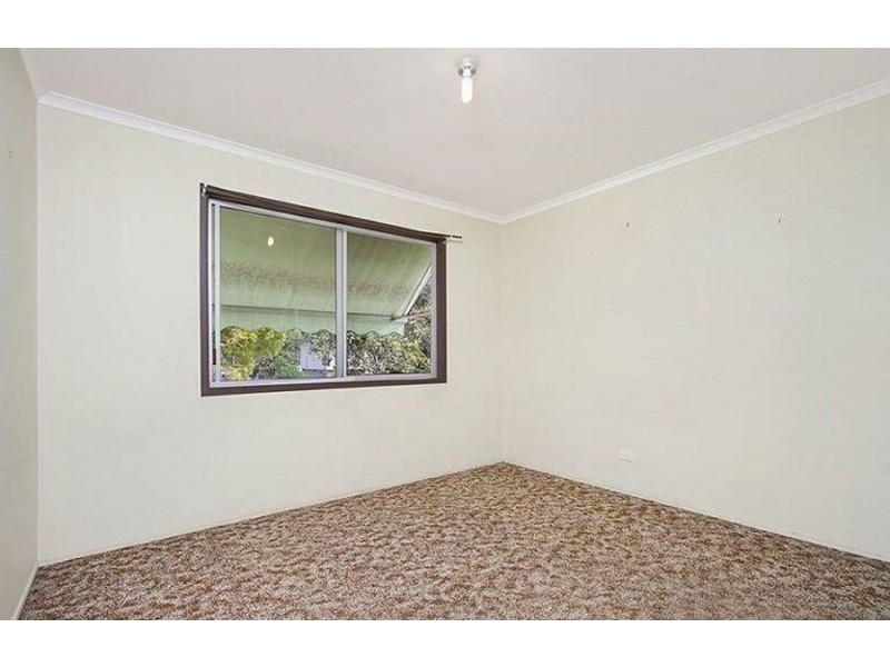 8 Dol St, Woodridge QLD 4114