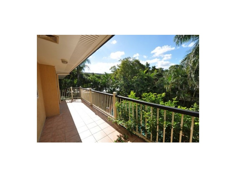 28 Paisley., Toowong QLD 4066