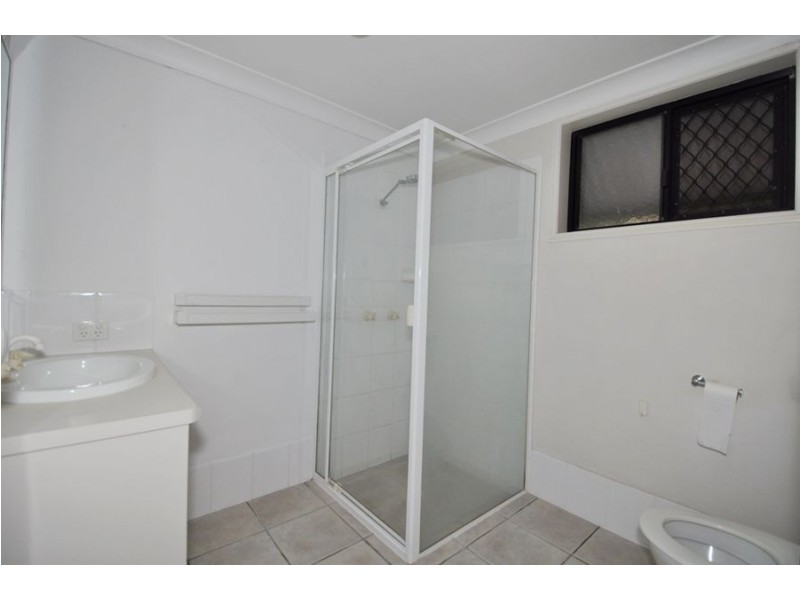 8 Manson Pde., Yeronga QLD 4104