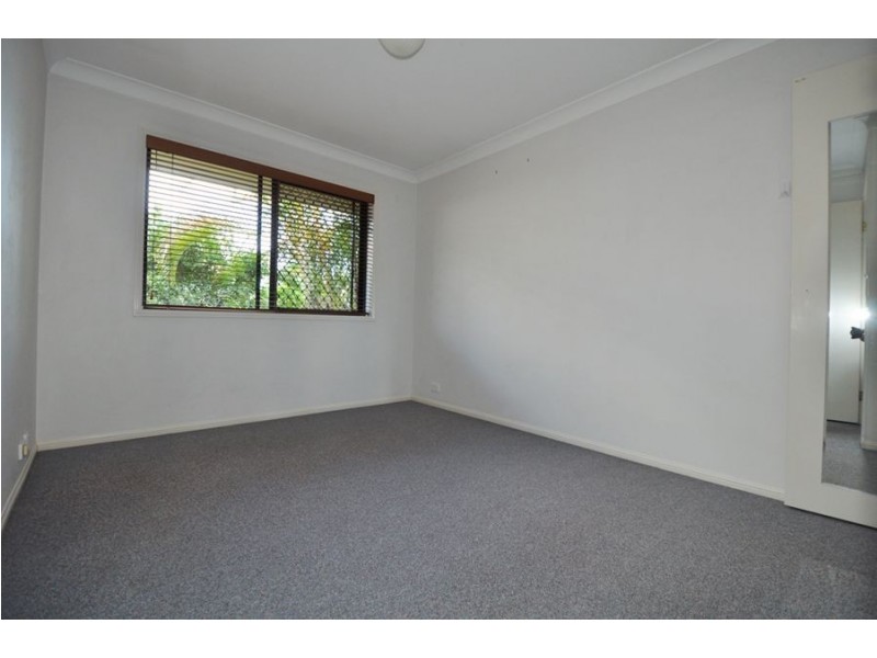 8 Manson Pde., Yeronga QLD 4104
