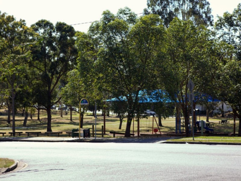 8 Manson Pde., Yeronga QLD 4104